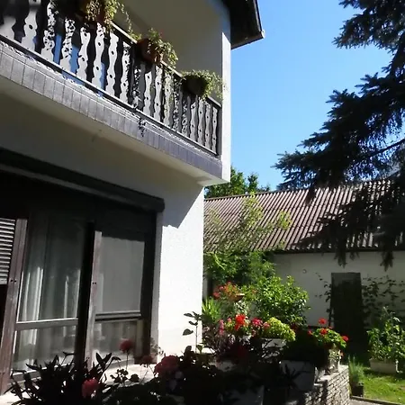 Casa de hóspedes Haus Gizella