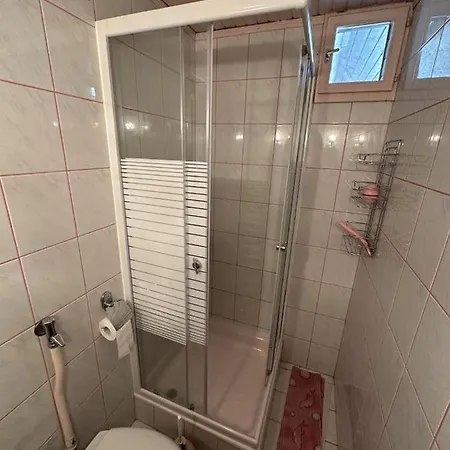 Haus Gizella 게스트하우스 하르카니